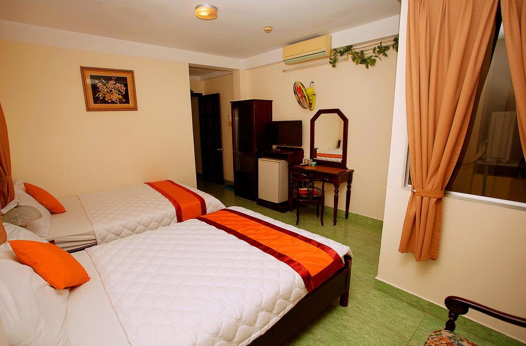 Sun Flower Hotel Nha Trang Extérieur photo