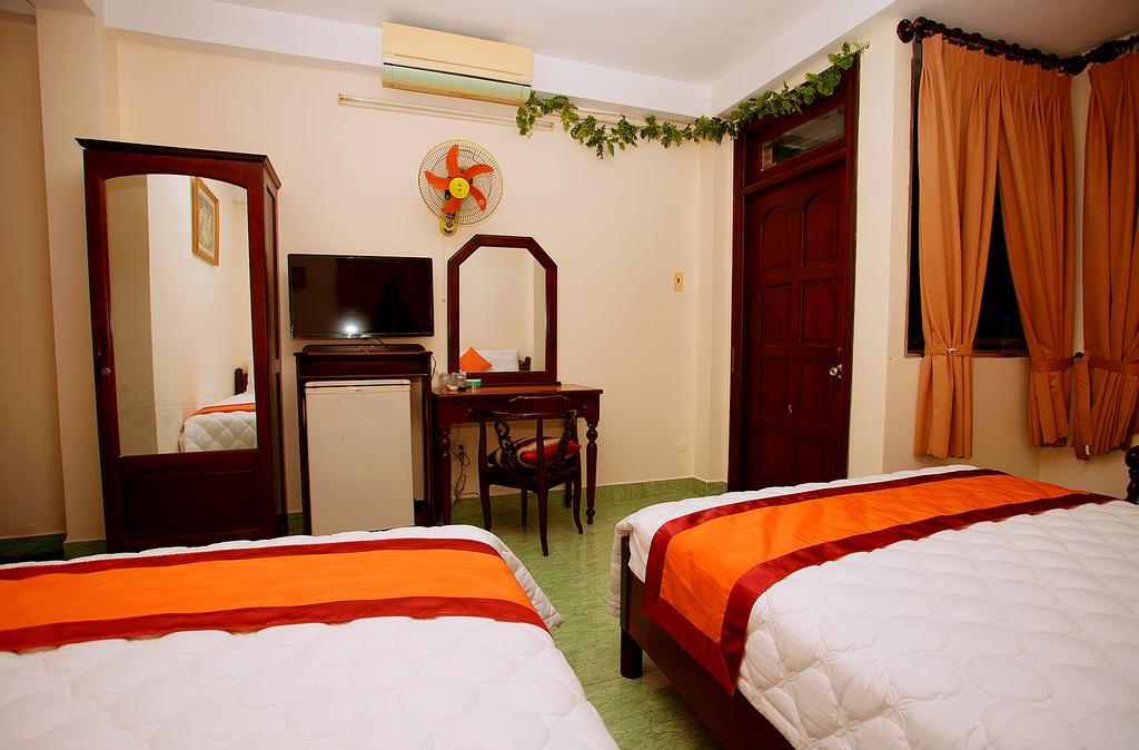 Sun Flower Hotel Nha Trang Extérieur photo
