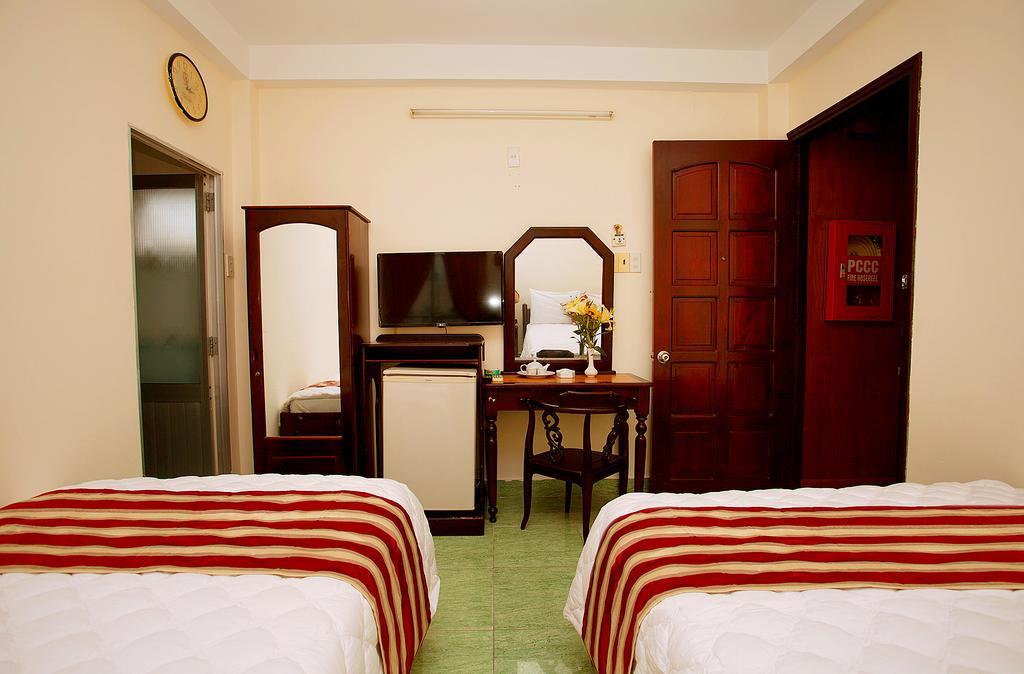 Sun Flower Hotel Nha Trang Extérieur photo
