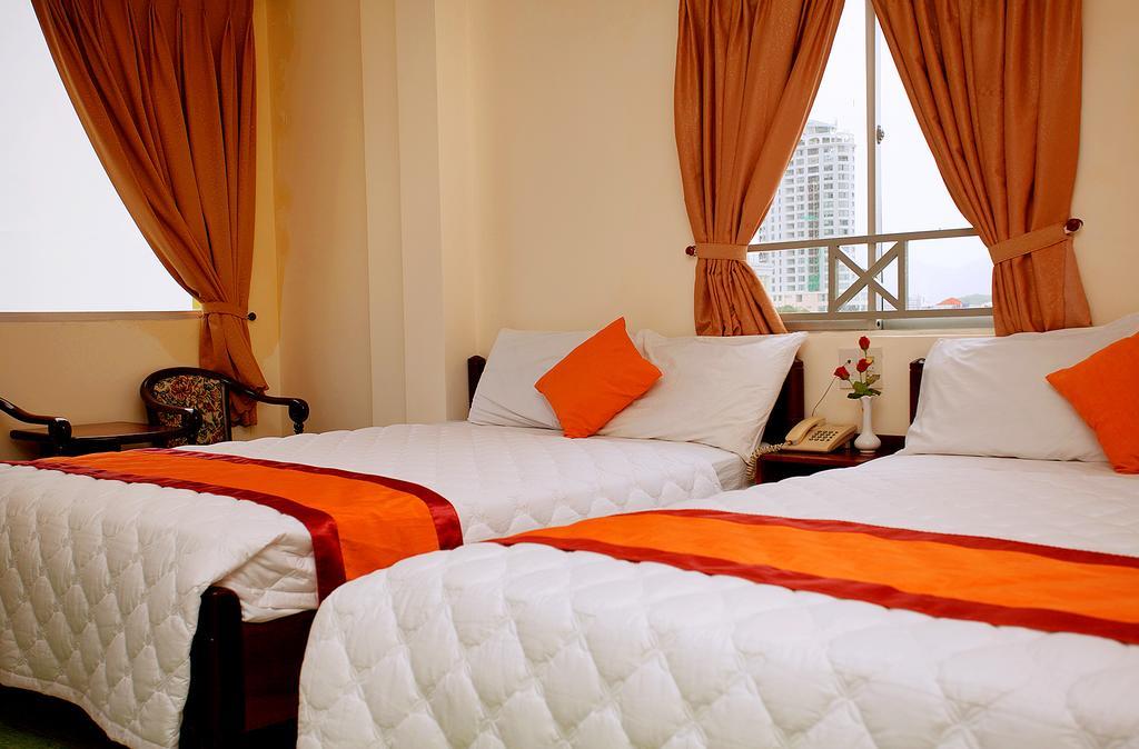Sun Flower Hotel Nha Trang Extérieur photo