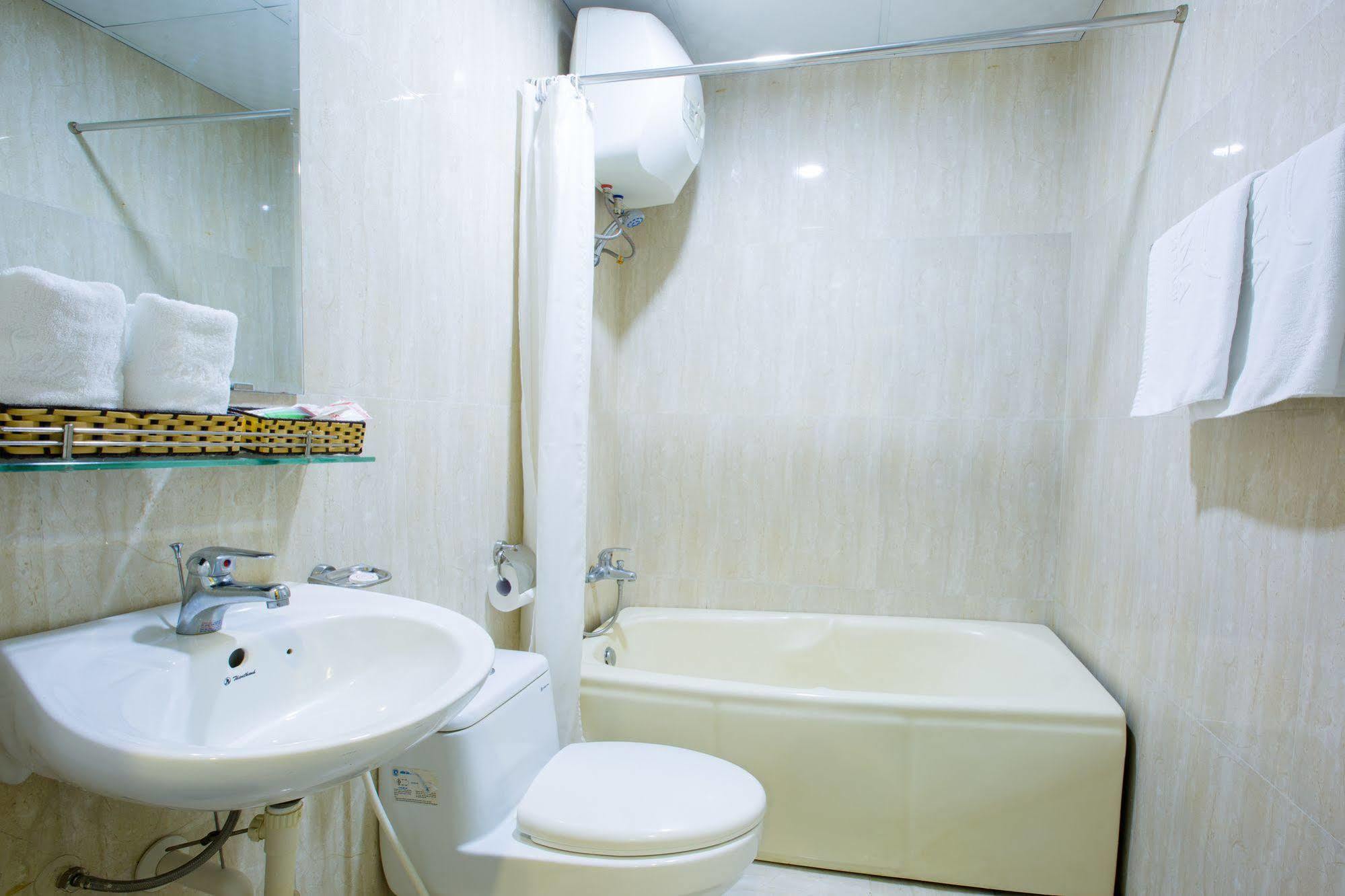 Sun Flower Hotel Nha Trang Extérieur photo