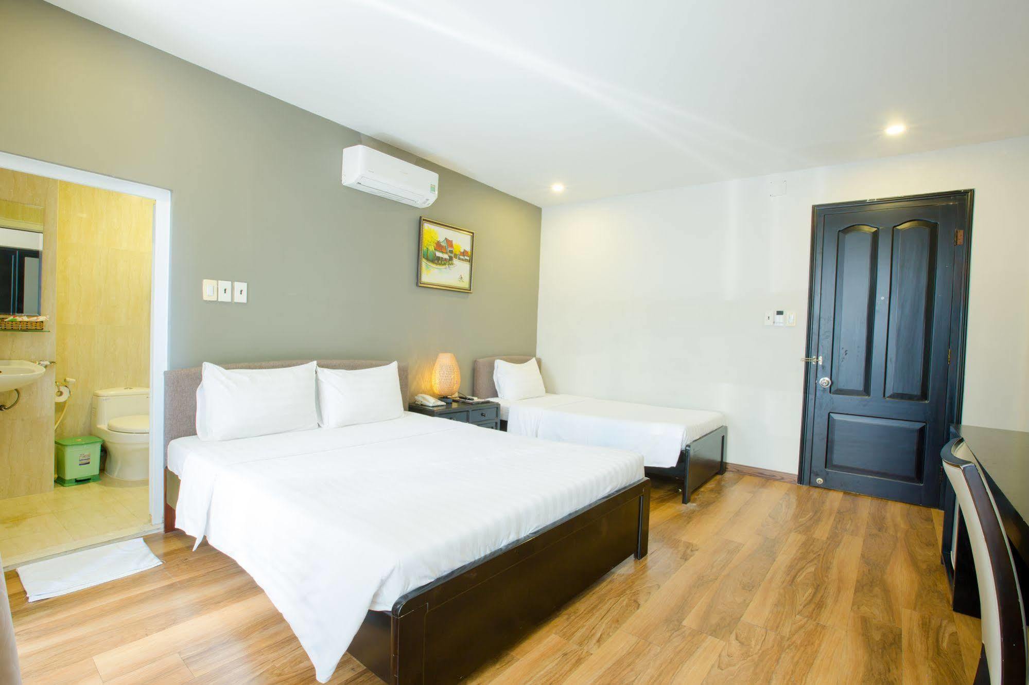 Sun Flower Hotel Nha Trang Extérieur photo