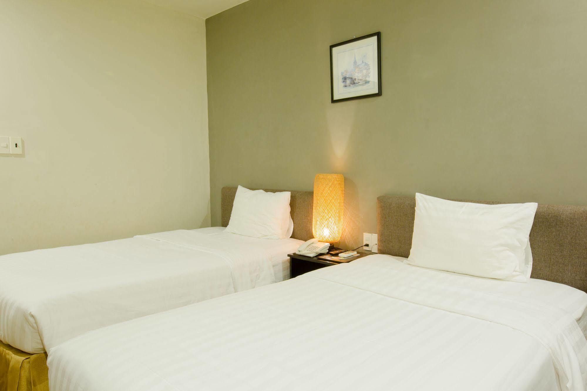 Sun Flower Hotel Nha Trang Extérieur photo