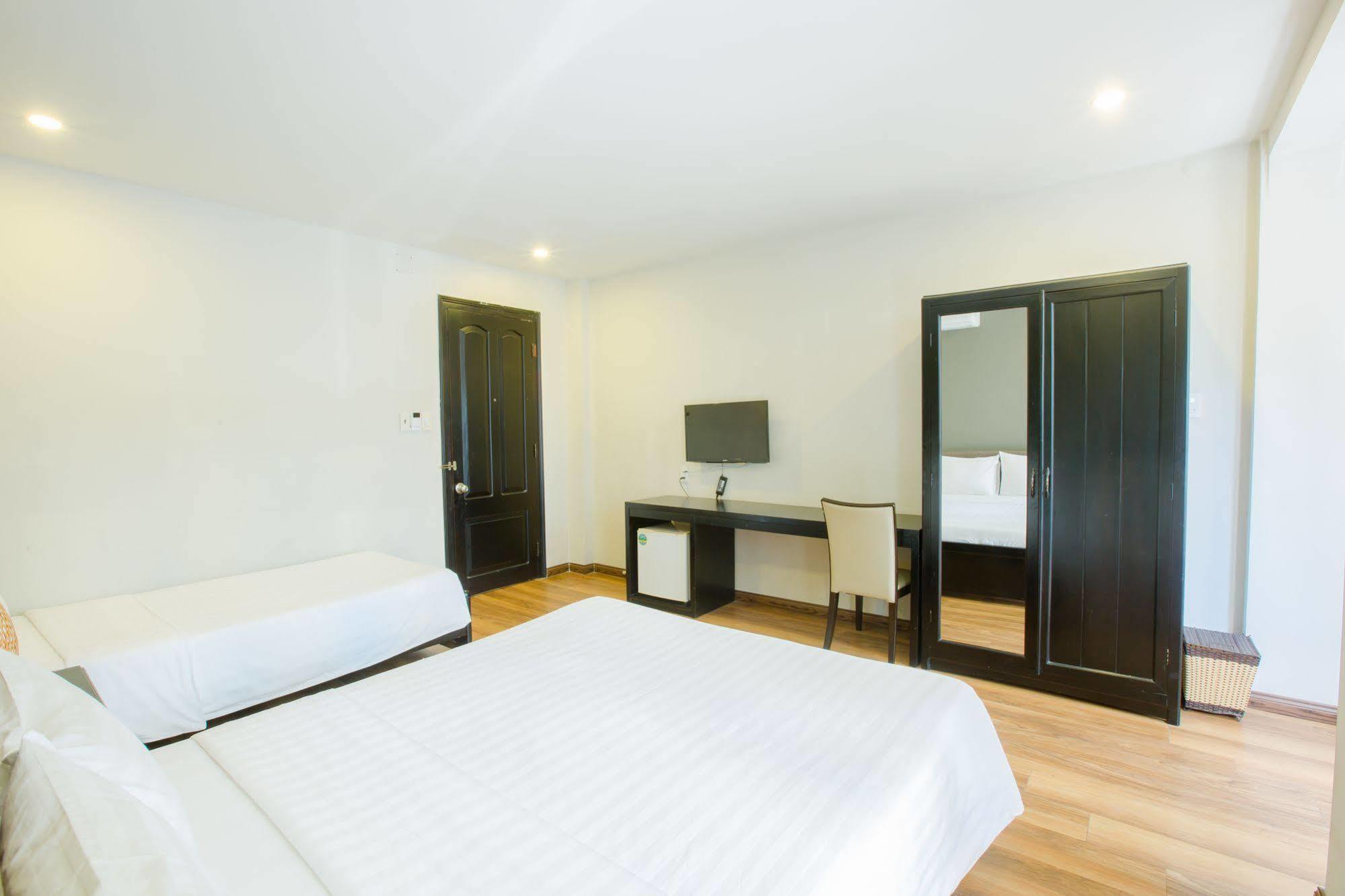Sun Flower Hotel Nha Trang Extérieur photo