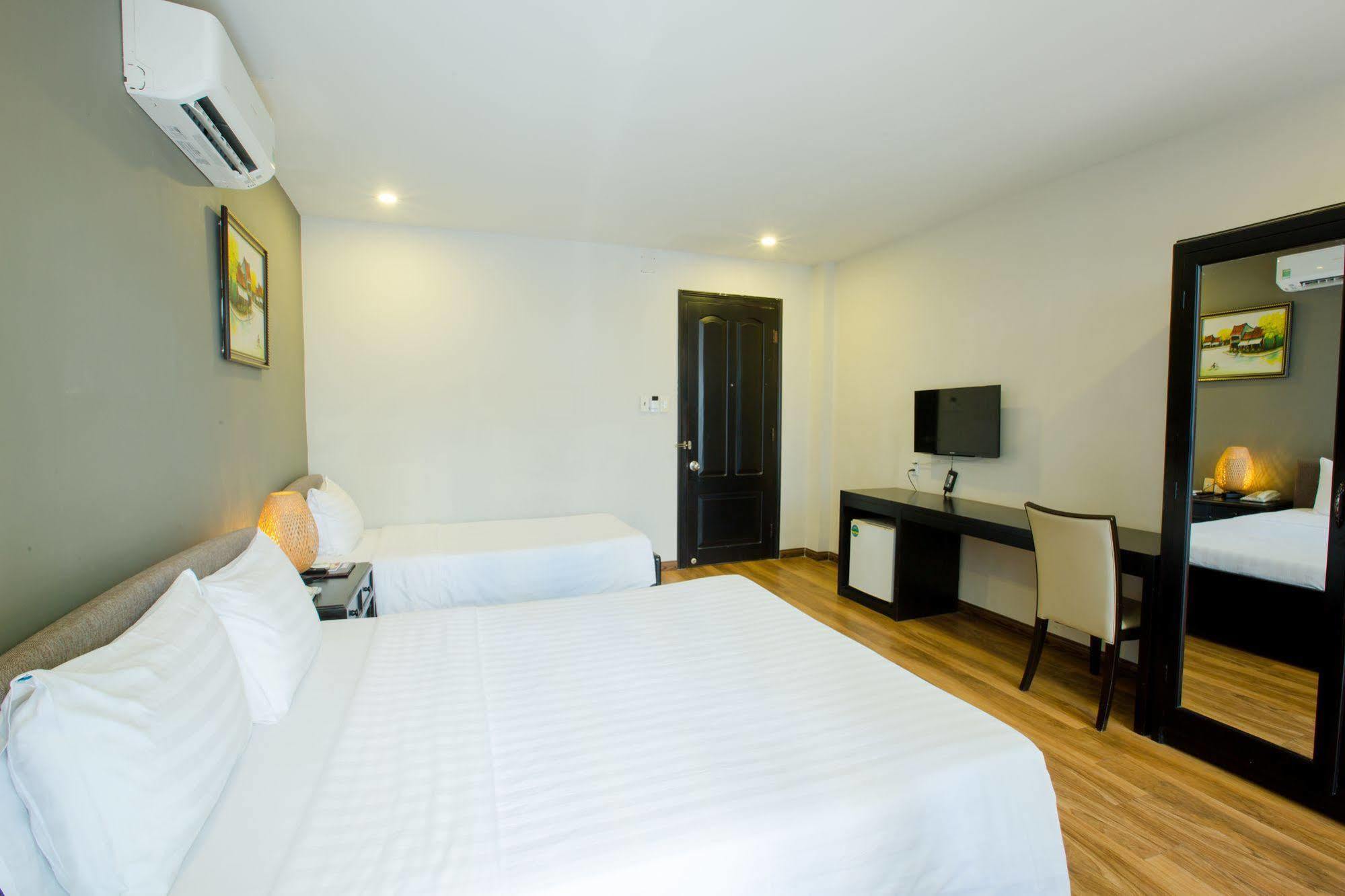 Sun Flower Hotel Nha Trang Extérieur photo